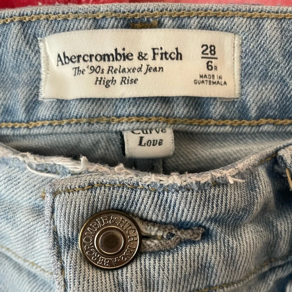 Abercrombie & Fitch Light Blue High Rise Women Jeans - Picture 4 of 9